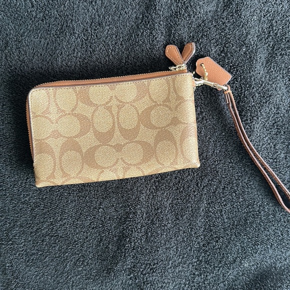 Coach wrislet - Picture 2 of 3